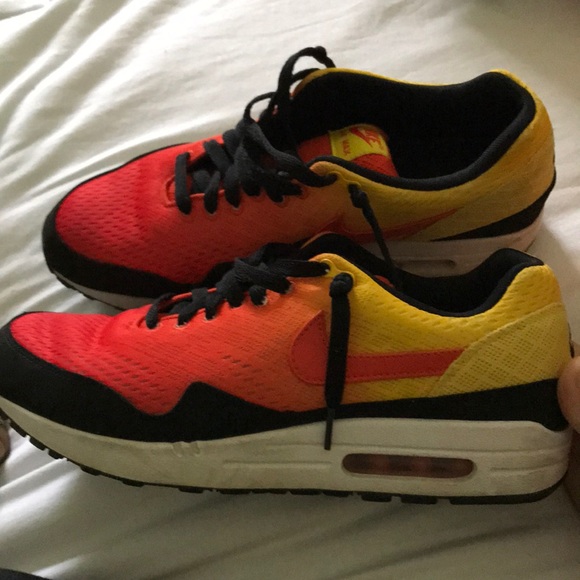 nike air max sunrise